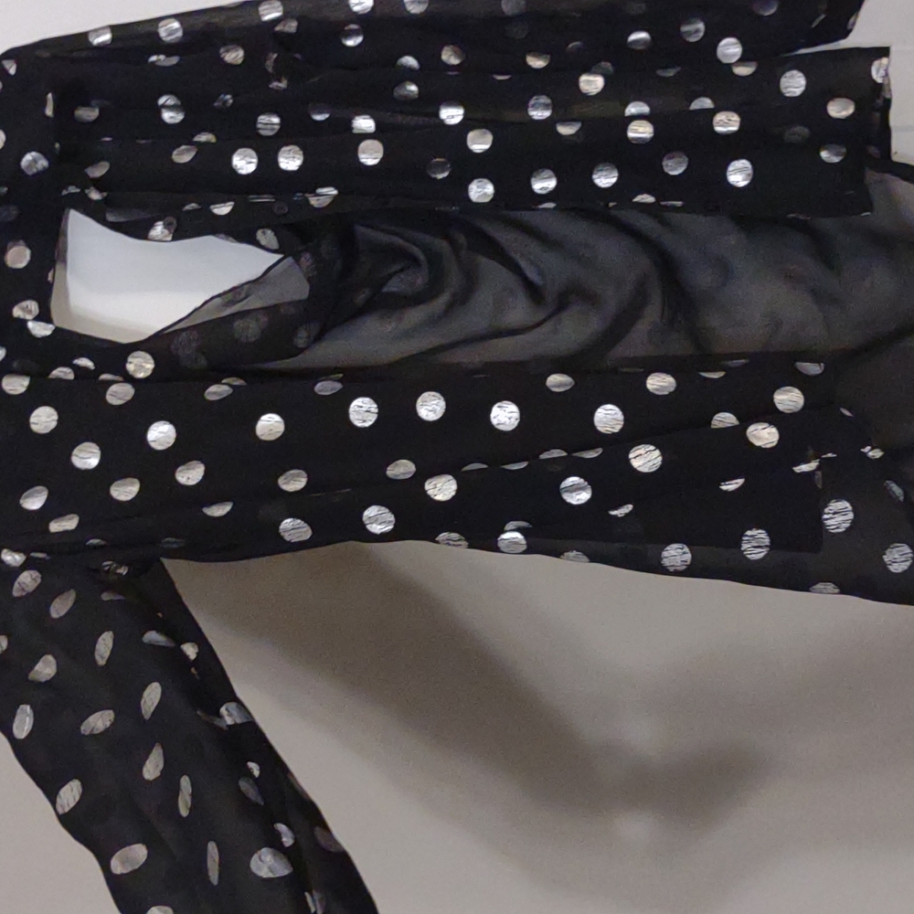 Blouse - Picture 2 of 3